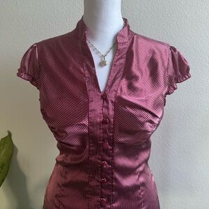 ✨sold✨Button up blouse